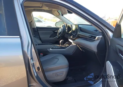 2021 Toyota Highlander Xle из США, поврежденный, VIN 5TDGZRBH7MS087006